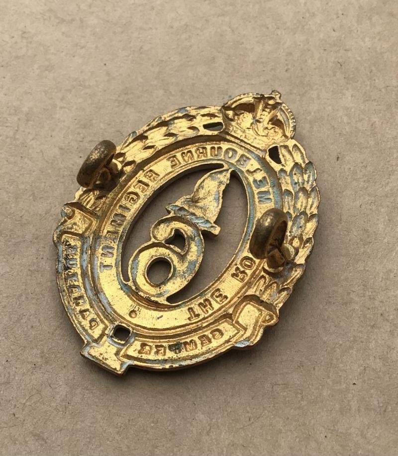 1930-42 6th Infantry Battalion Officers Cap Badge — image 3