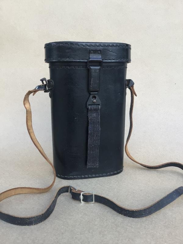 German WW2. WH 10x50 Panzer Binocular in Case — image 2