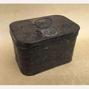 Victorian Period British Royal Navy Officers Epaulette Storage Tin