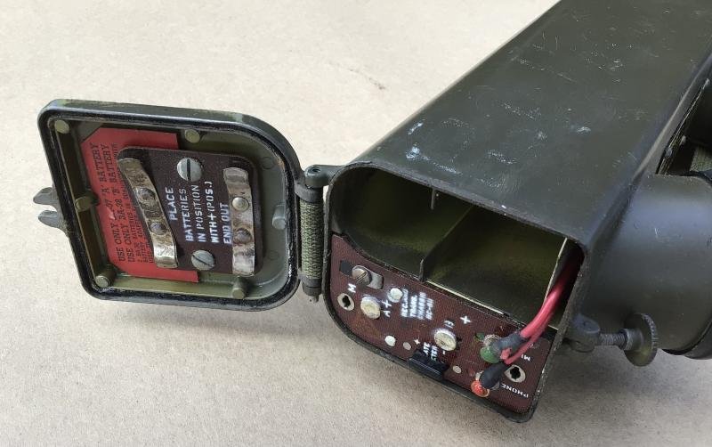 US WW2 'Walkie-Talkie Radio' — image 9