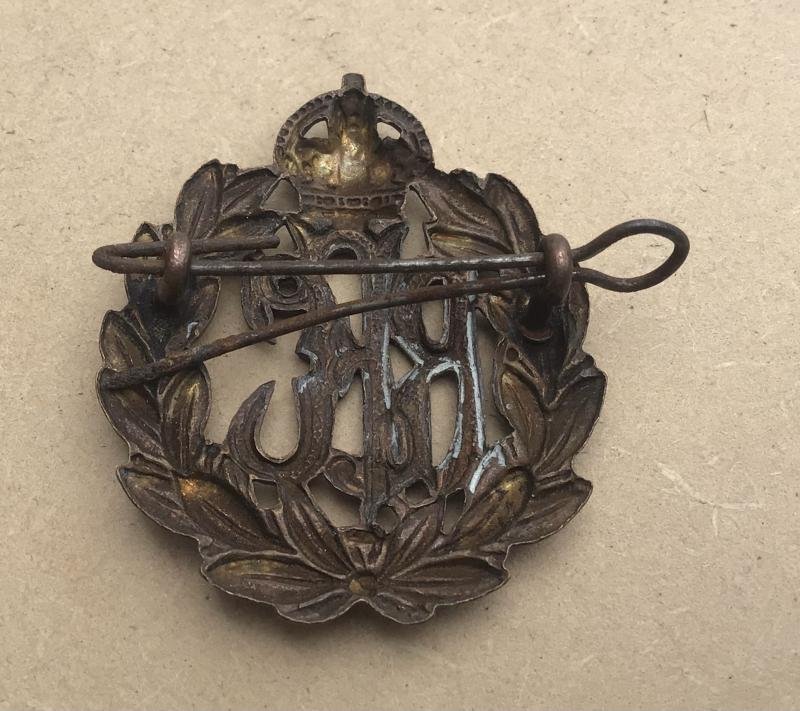 British WW1 RFC Other Ranks Hat Badge — image 2