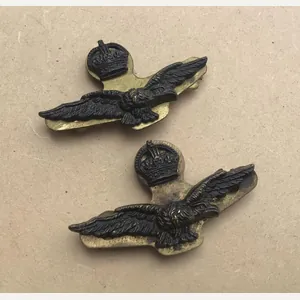 Australia WW2 RAAF Officers Cuff 'Eagle' Badges.