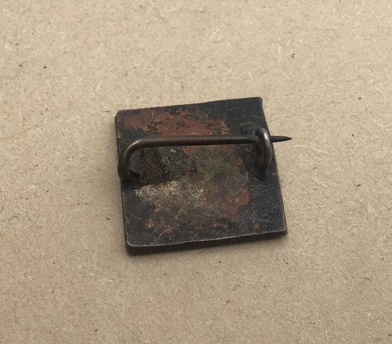 Australia WW2 Enamel Unit Colour Patch Lapel Badge — image 2