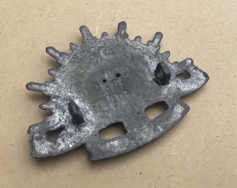 WW2 Field Made Rising Sun Hat Badge - Possibly POW Made. — image 2