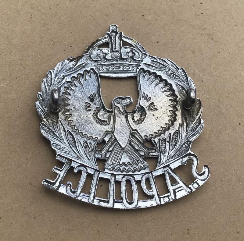 South Australia Police Kings Crown Hat Badge — image 3