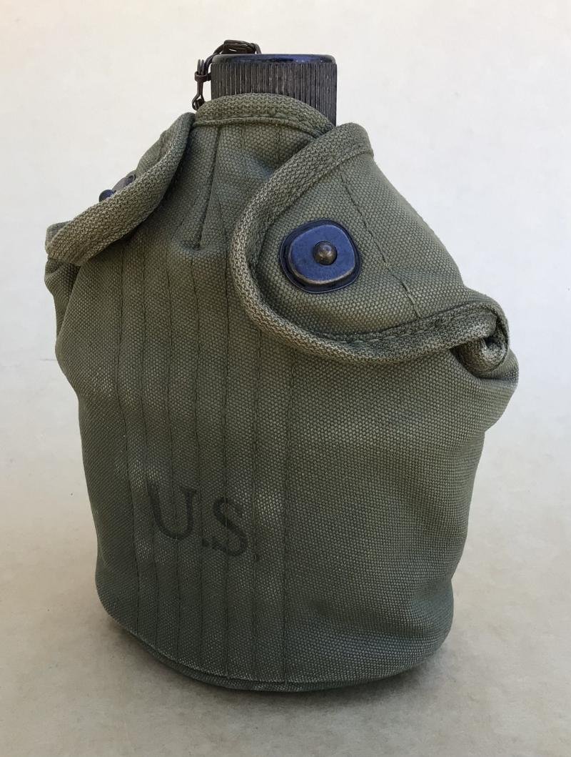 US WW2 Water Canteen and Carrier — image 2