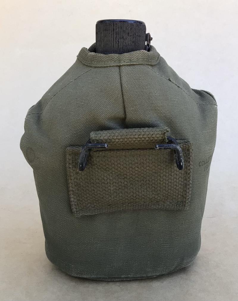 US WW2 Water Canteen and Carrier — image 4