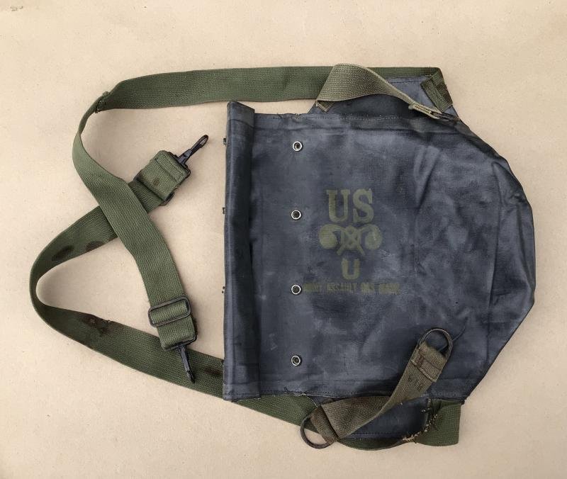 US WW2 M7 Carrier for M5 Assault Gas Mask — image 2