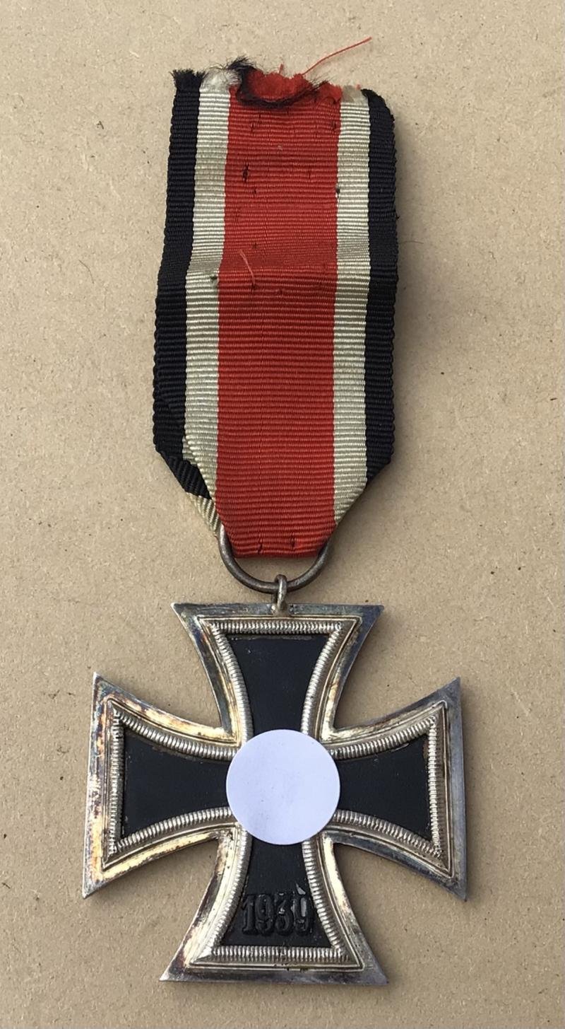 Germany WW2 1939 Iron Cross 2nd Class — image 3