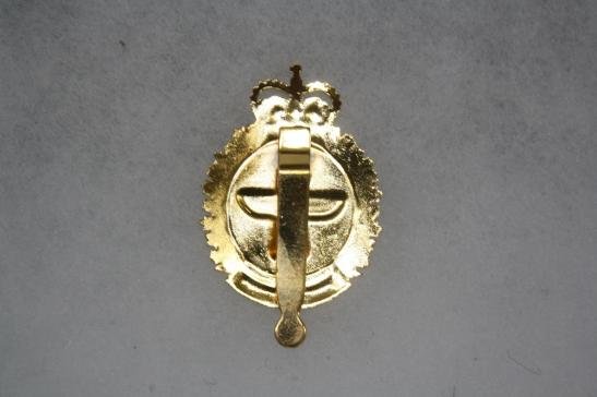 Canadian Forces Military Police Cap Badge — image 2
