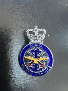 MOD Guard Service Queens Crown Collar Badge