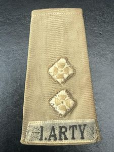 WW2 Lieutenant Indian Artillery Rank Slide