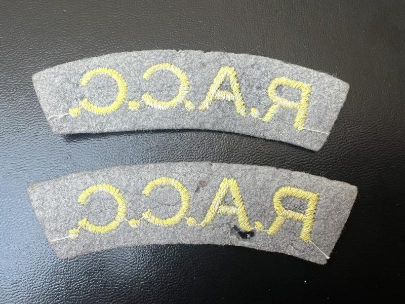 R.A.C.C, Pair Shoulder Titles Starch Back — image 2