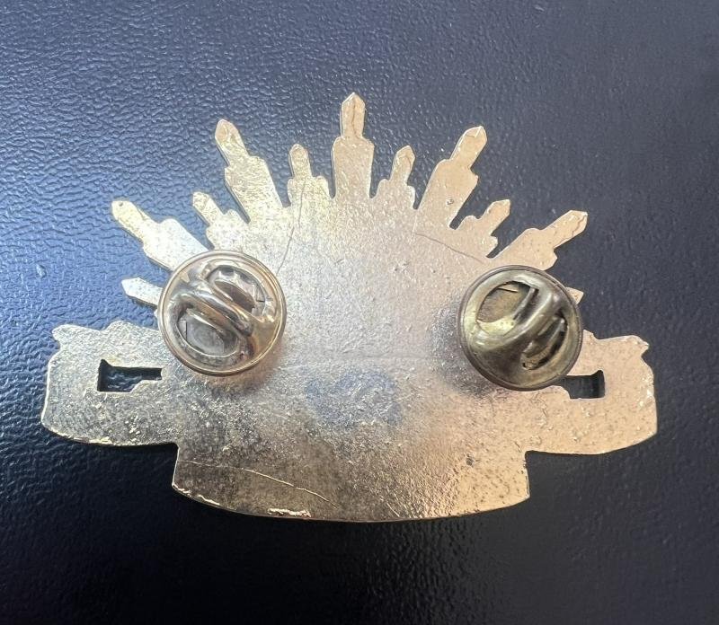 The Australian Army Hat Badge — image 2