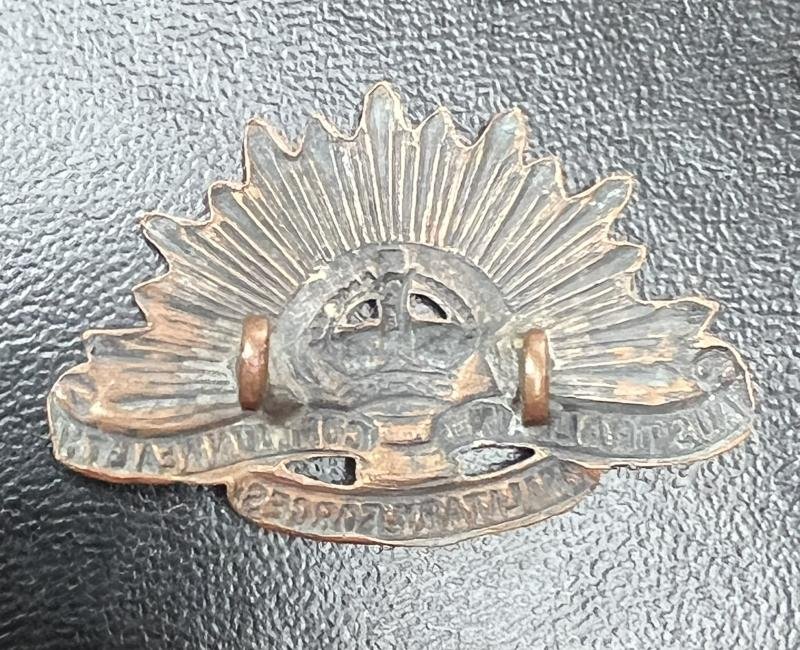 Australian Commonwealth Military Forces Collar Badge — image 2