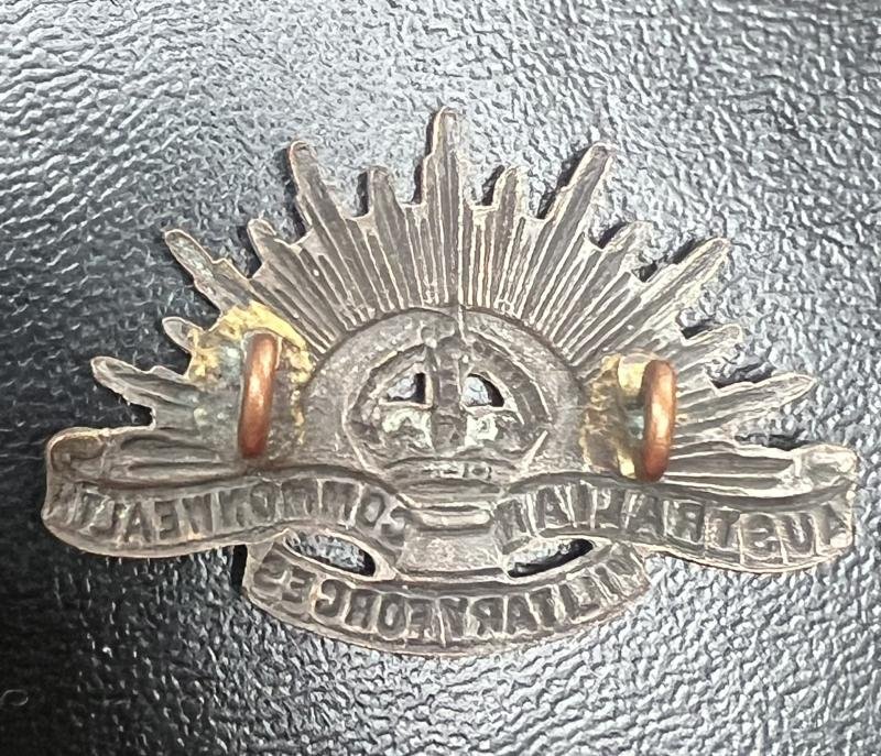 Australian Commonwealth Military Forces Collar Badge — image 2