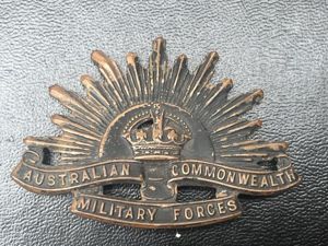 Australian Commonwealth Military Forces Hat Badge
