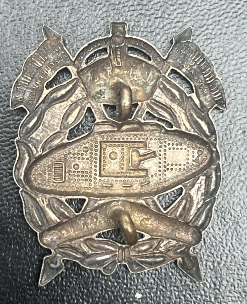 Royal Australian Armoured Corps Hat Badge 1948-53 — image 2