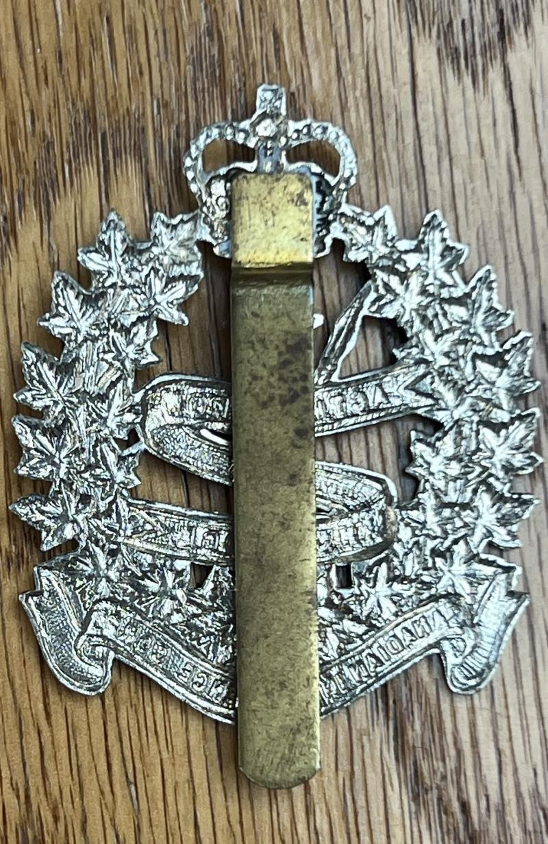 Canadian Intelligence Corps Cap Badge QC WM — image 2