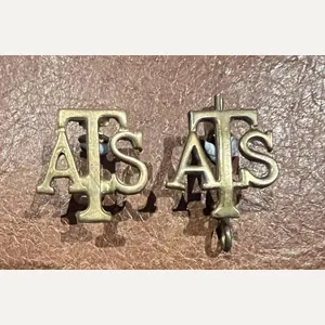 Auxiliary Territorial Service, ATS Brass Shoulder Titles