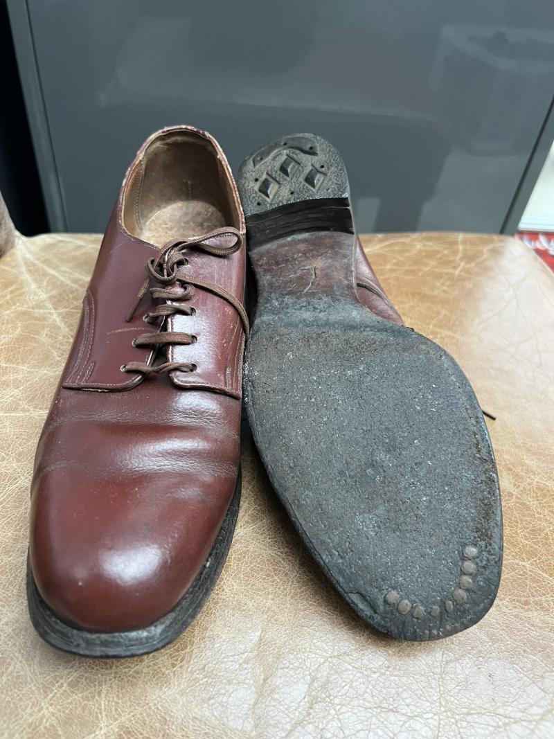 Brown Women's Royal Army Corps Officers Shoes 1954 Dated Size 7L — image 2