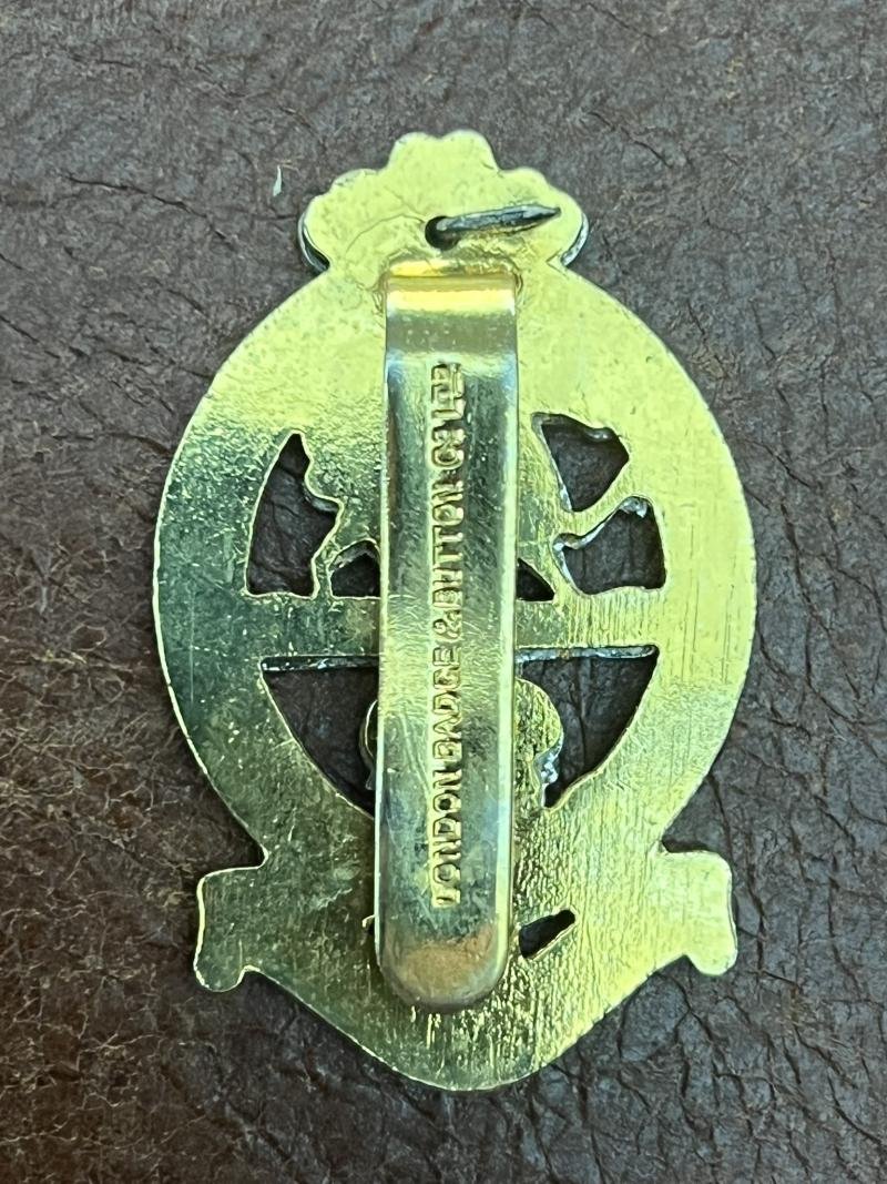 Princess of Wales Royal Regiment Cap Badge — image 2