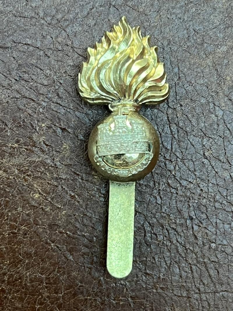 Royal Inniskilling Fusiliers Officers Cap Badge — image 2