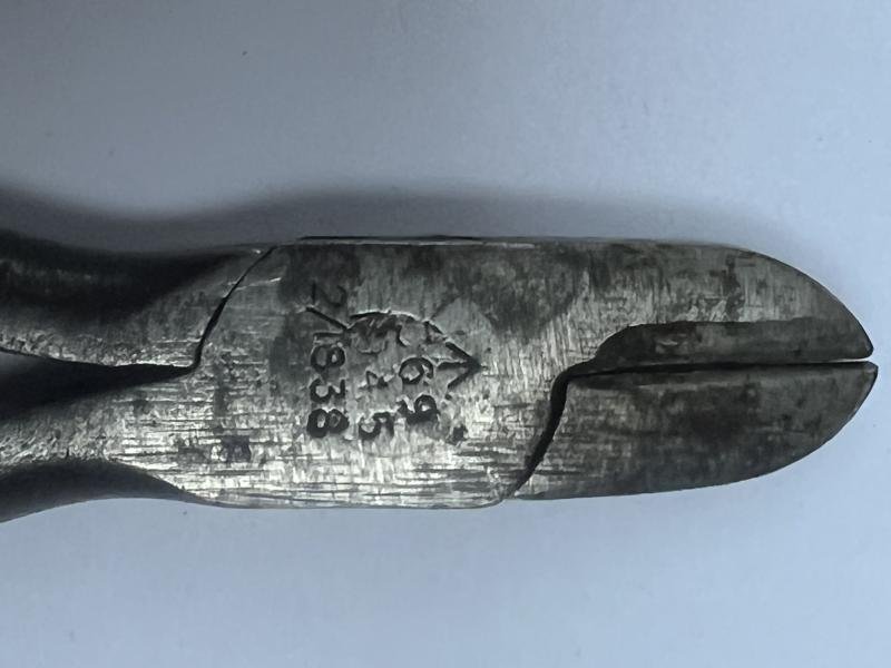 Army Side Cutters Dated 1945 Tools — image 2