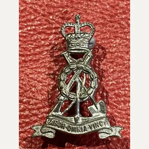 Pioneer Corps Silvered QC Collar Badge