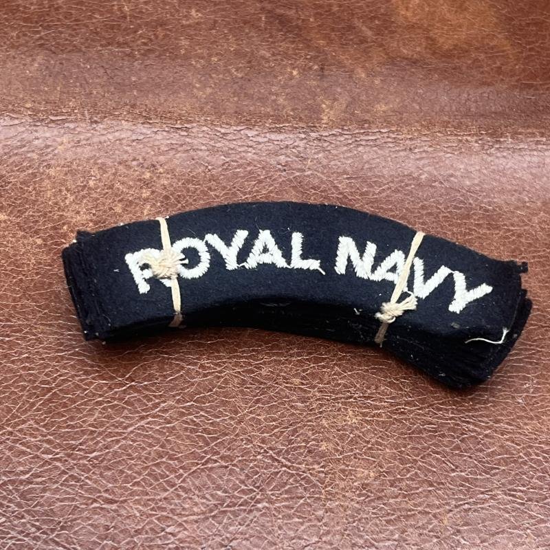 Royal Navy Shoulder Titles WW2 Pair Paste Backs — image 3