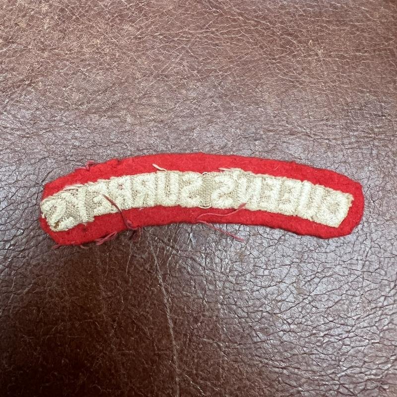 Queen's Surreys Shoulder Title — image 2
