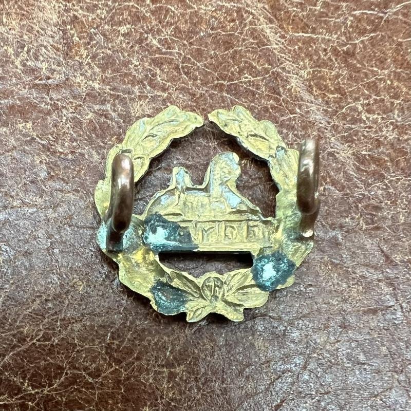 Gloucestershire Regiment Brass Back Badge — image 2