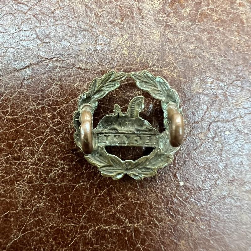 Gloucestershire Regiment Brass Back Badge — image 2