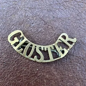 Gloucestershire Regiment WW1 Brass Shoulder Title