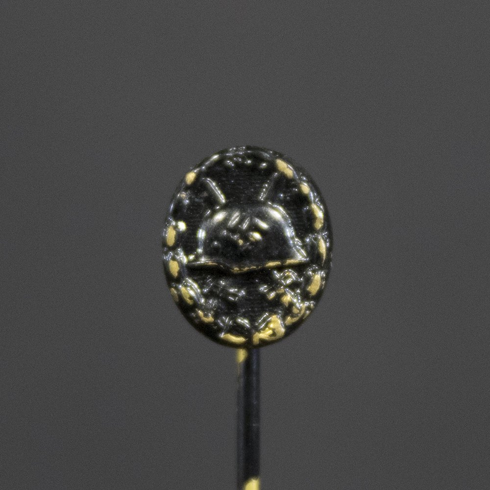 Black wound badge pin — image 2