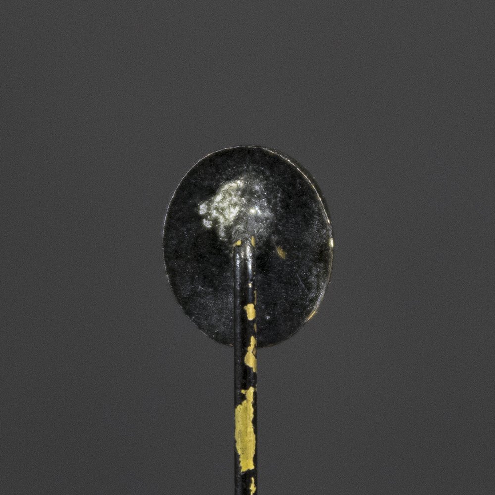 Black wound badge pin — image 3