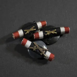 Button (roll) – War merit cross