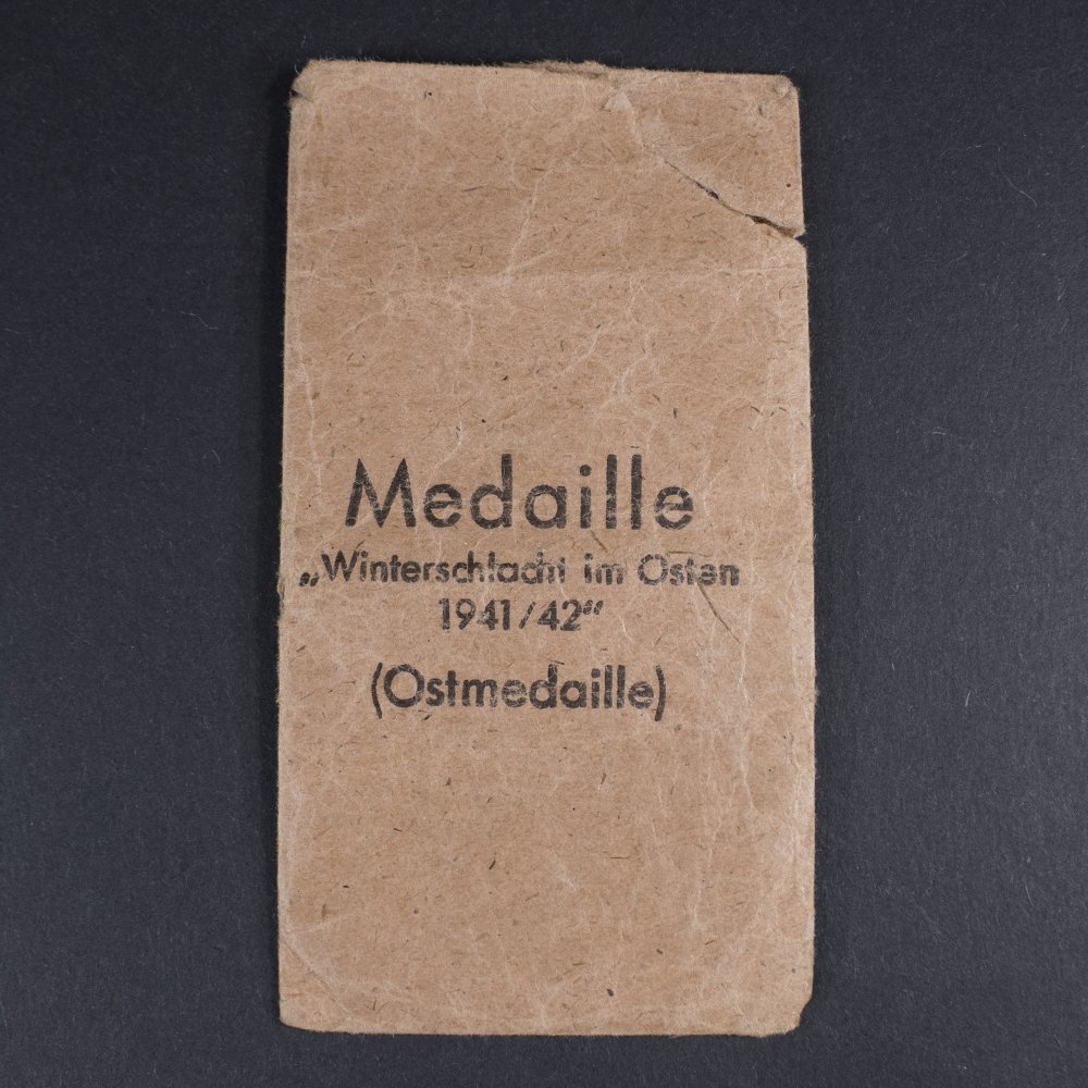 Eastern front medal MM19 with matching bag — image 5