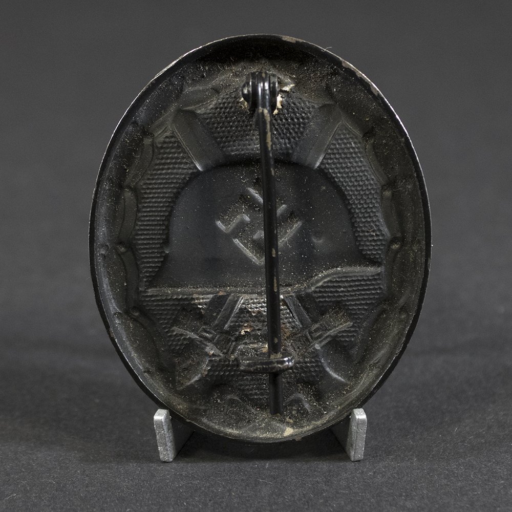Black wound badge — image 2