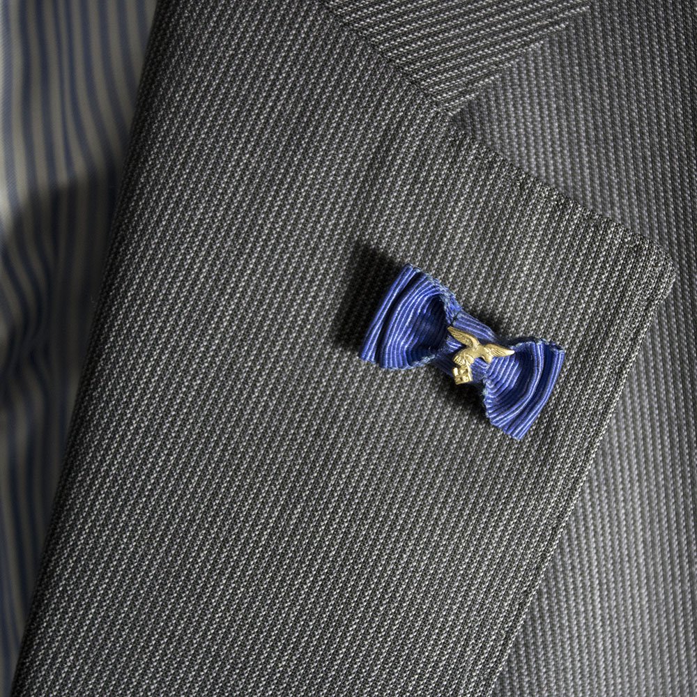 Button (bow) – Wehrmacht Long Service Award — image 3