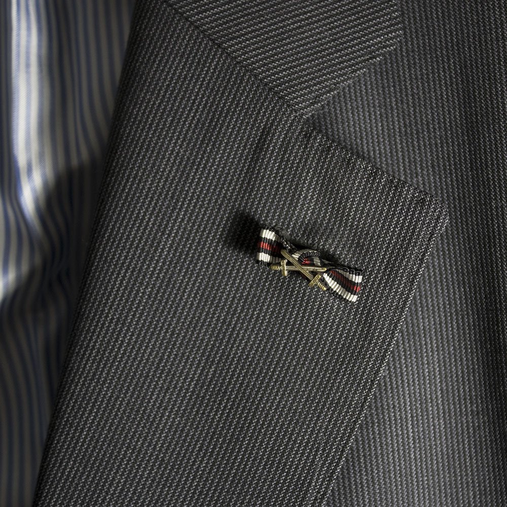 Button (bow) – Ehrenkreuz für Frontkämpfer — image 4