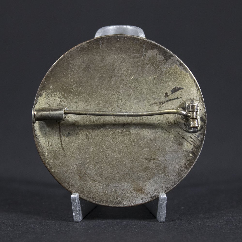 'Freie Schwesternschaft' badge — image 2