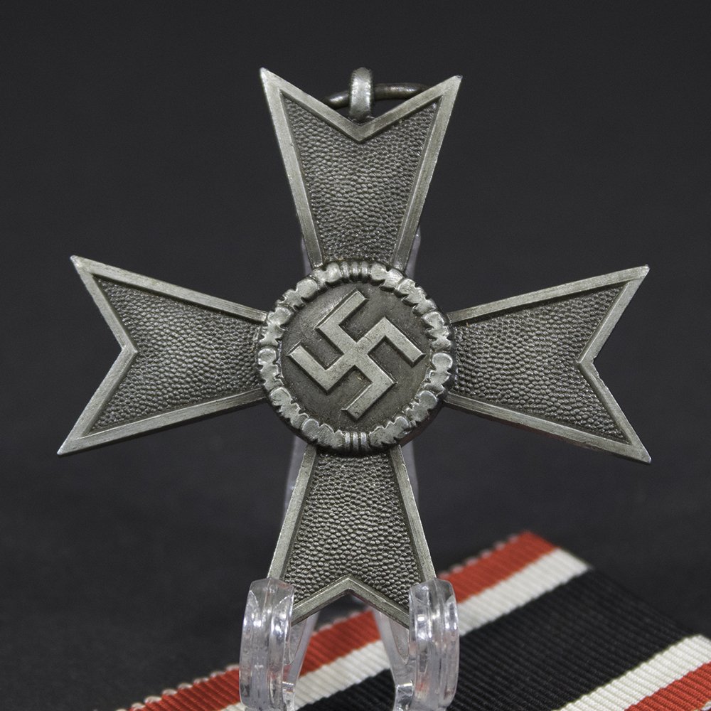 War merit cross without swords. — image 2