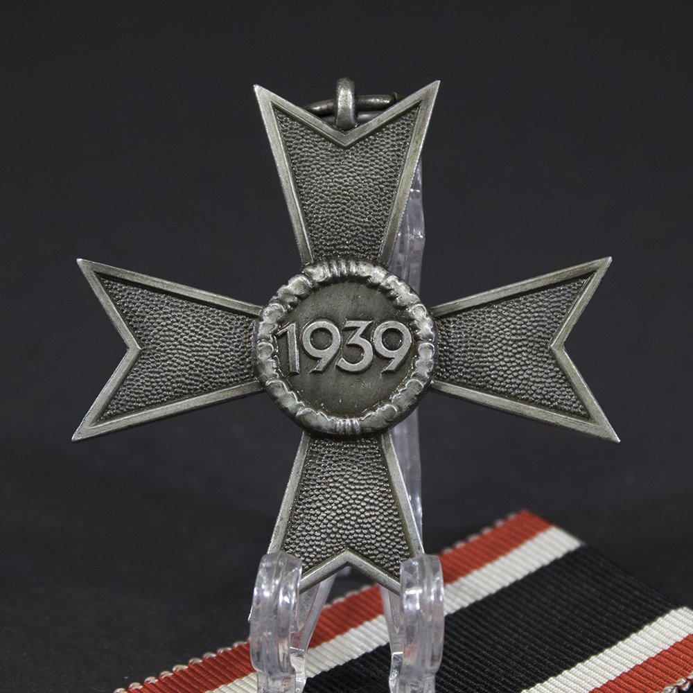 War merit cross without swords. — image 3