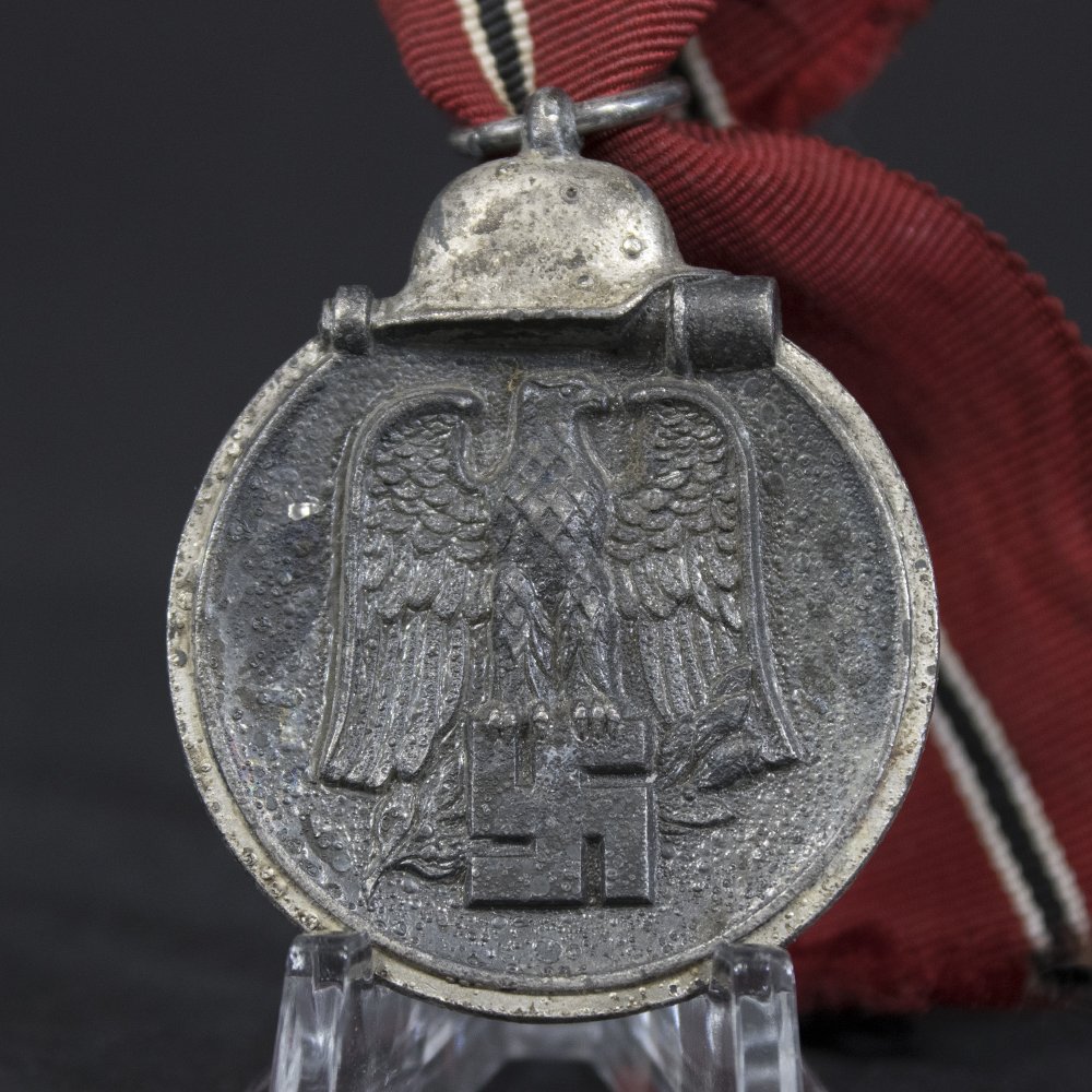 Eastern front medal — image 2