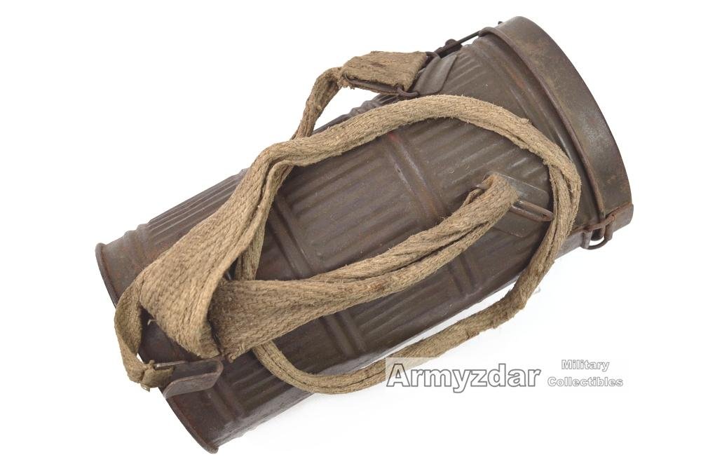 WW2 Hungarian gas mask — image 3