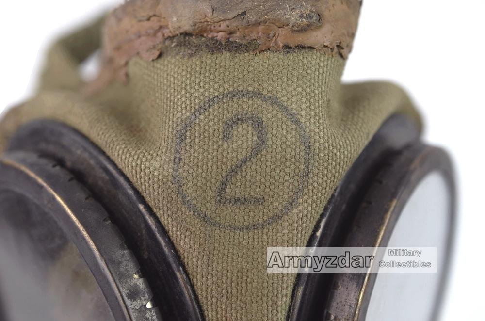 WW2 Hungarian gas mask — image 5