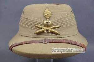 WW2 Italian pith helmet 'Heavy Artillery School'