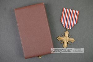 Czechoslovakian war cross 1939 in box