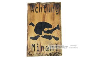 Wooden shield 'Achtung Minen'